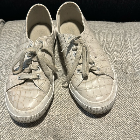 Beautiful Superga sneakers - Picture 1 of 7